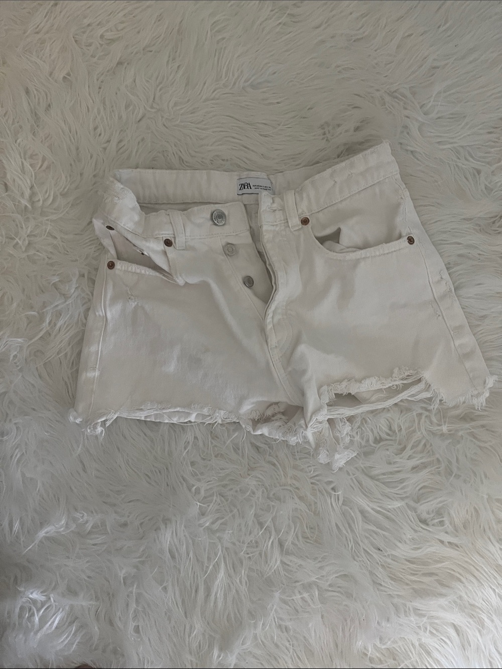 ZARA White Distressed Raw-Hem Denim Shorts